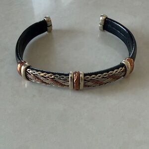 Elegant Black and Gold Women's Bracelet